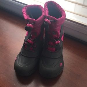 Girls north face winter boots